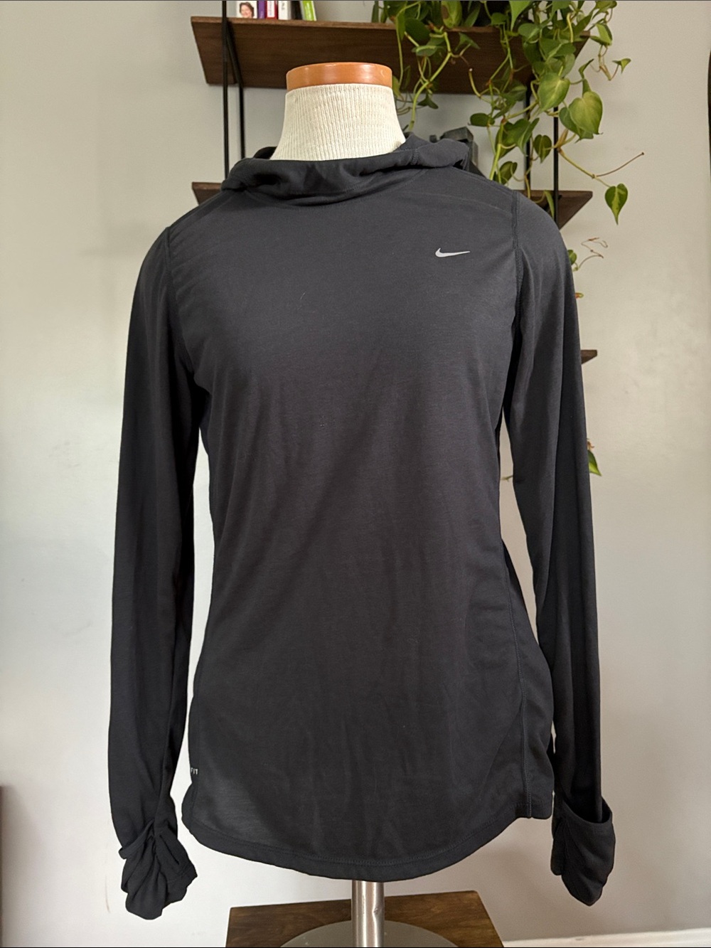 Nike Men's Black Crewneck Performance Hoodie Sweater